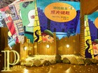 辨图破案丛书（每套6本）   作者：（瑞士）于尔克·奥布里斯特 著名的插图画家，深受世界各地的儿童读者  所喜爱。 本套丛书是适合小学生阅读的侦探系列书籍，一页文字，一页插图，每两页提出一个  问，欢迎家里有小学生的注册会员申请，套数不多，不能保证所有申请都通过，请理解。